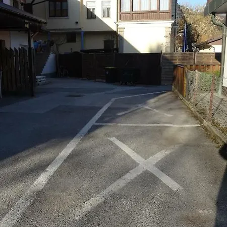 Apartma Nadja With Private Parking Ljubljana Kültér fotó
